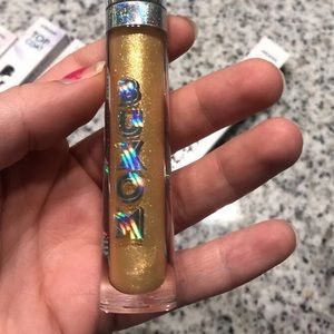 Buxom Primping Lip Polish - Ariana